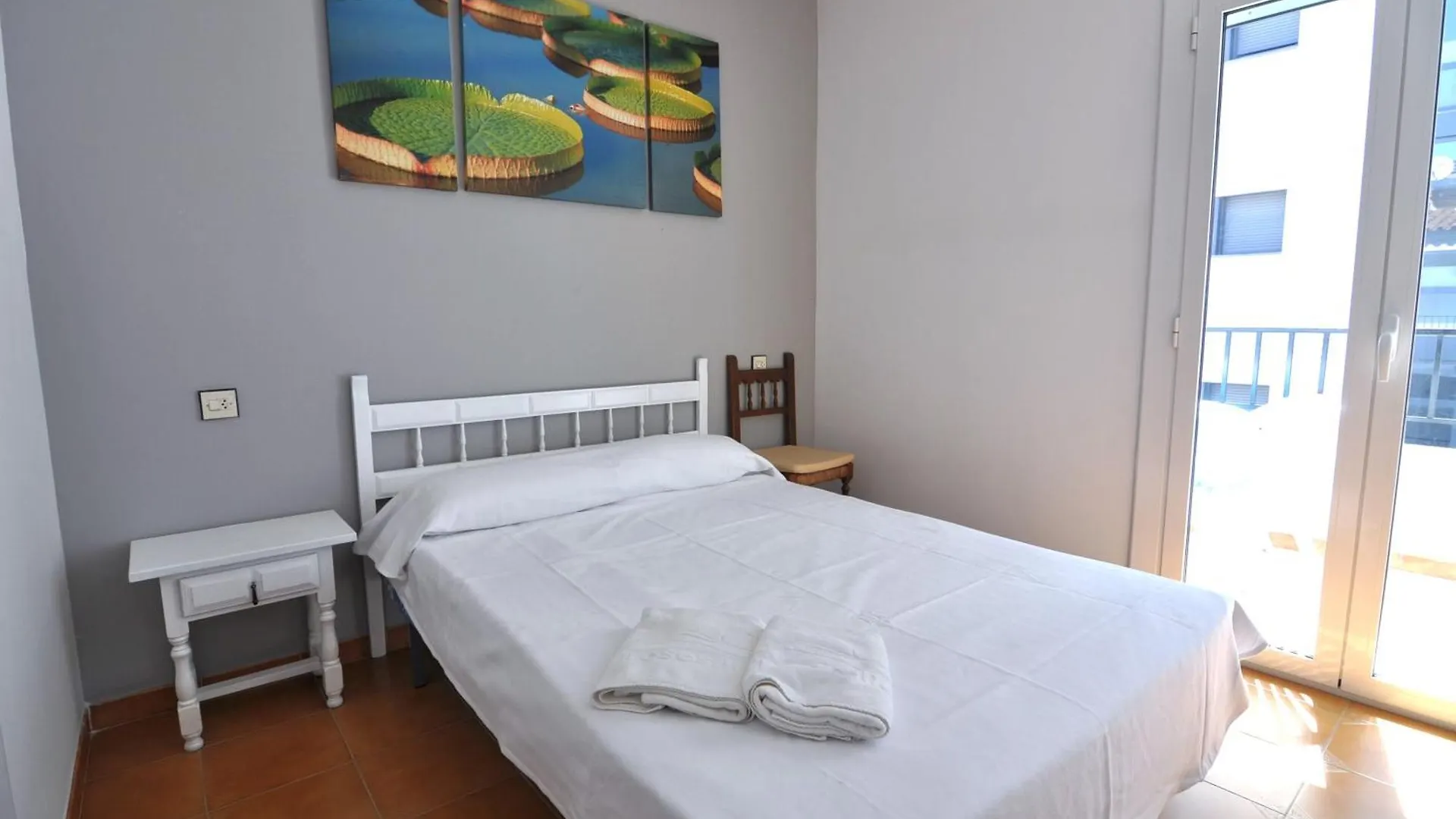 Rnet - Mta Apartaments A3 Roses