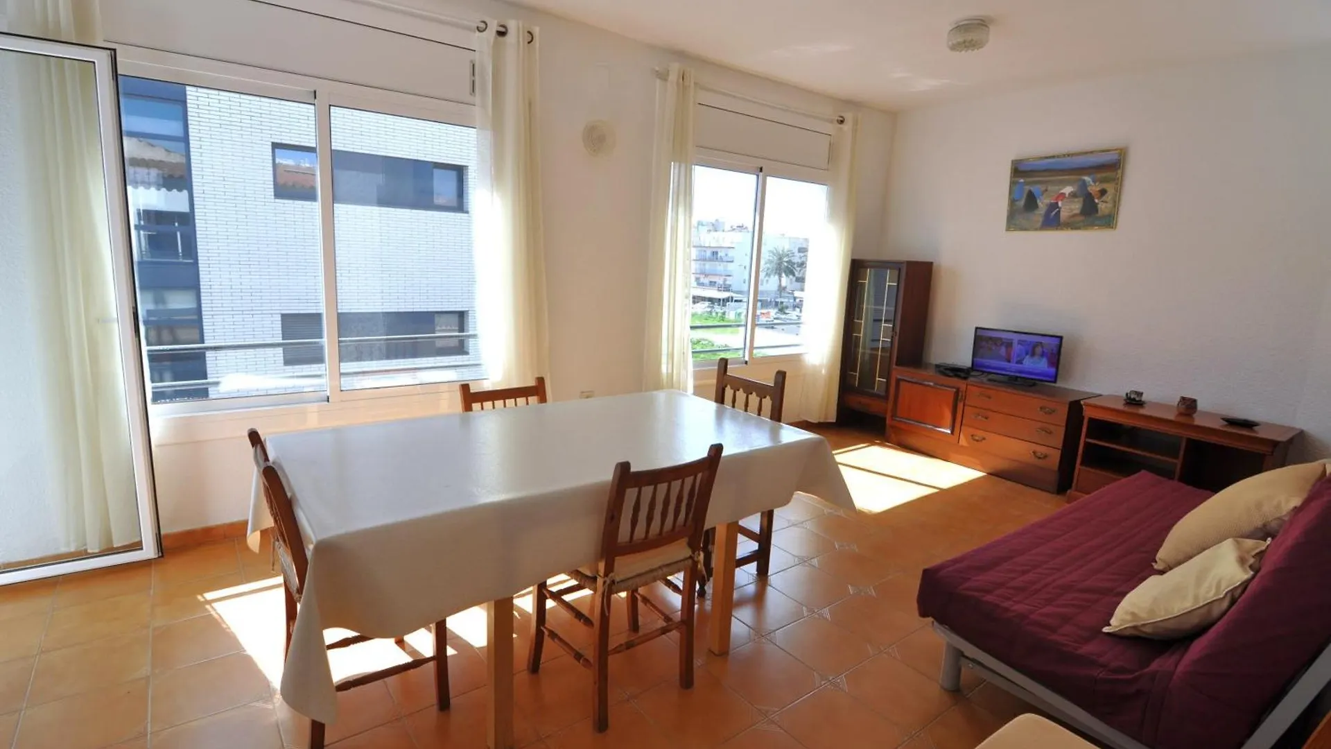 Rnet - Mta Apartaments A3 Roses